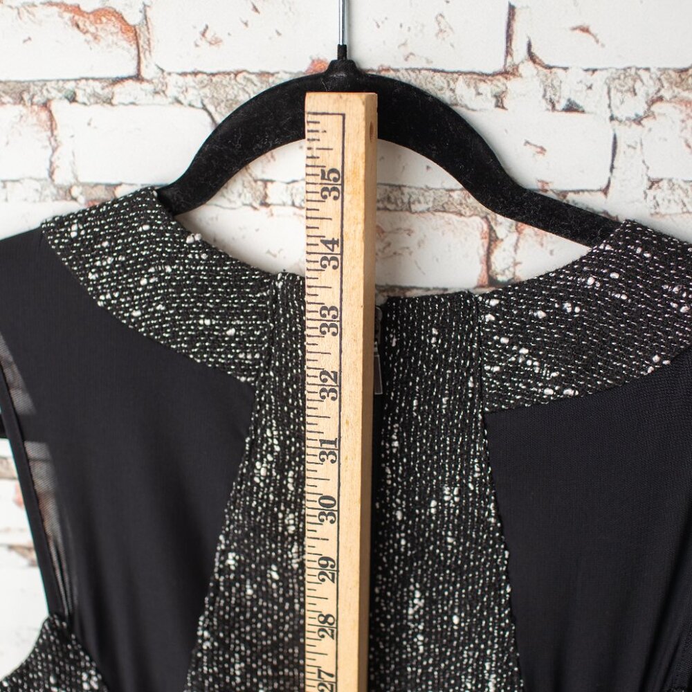 bebe Black Metallic Tweed Fit Flare Dress Size 2 Sleeveless Exposed Zip Fringe - Picture 8 of 9